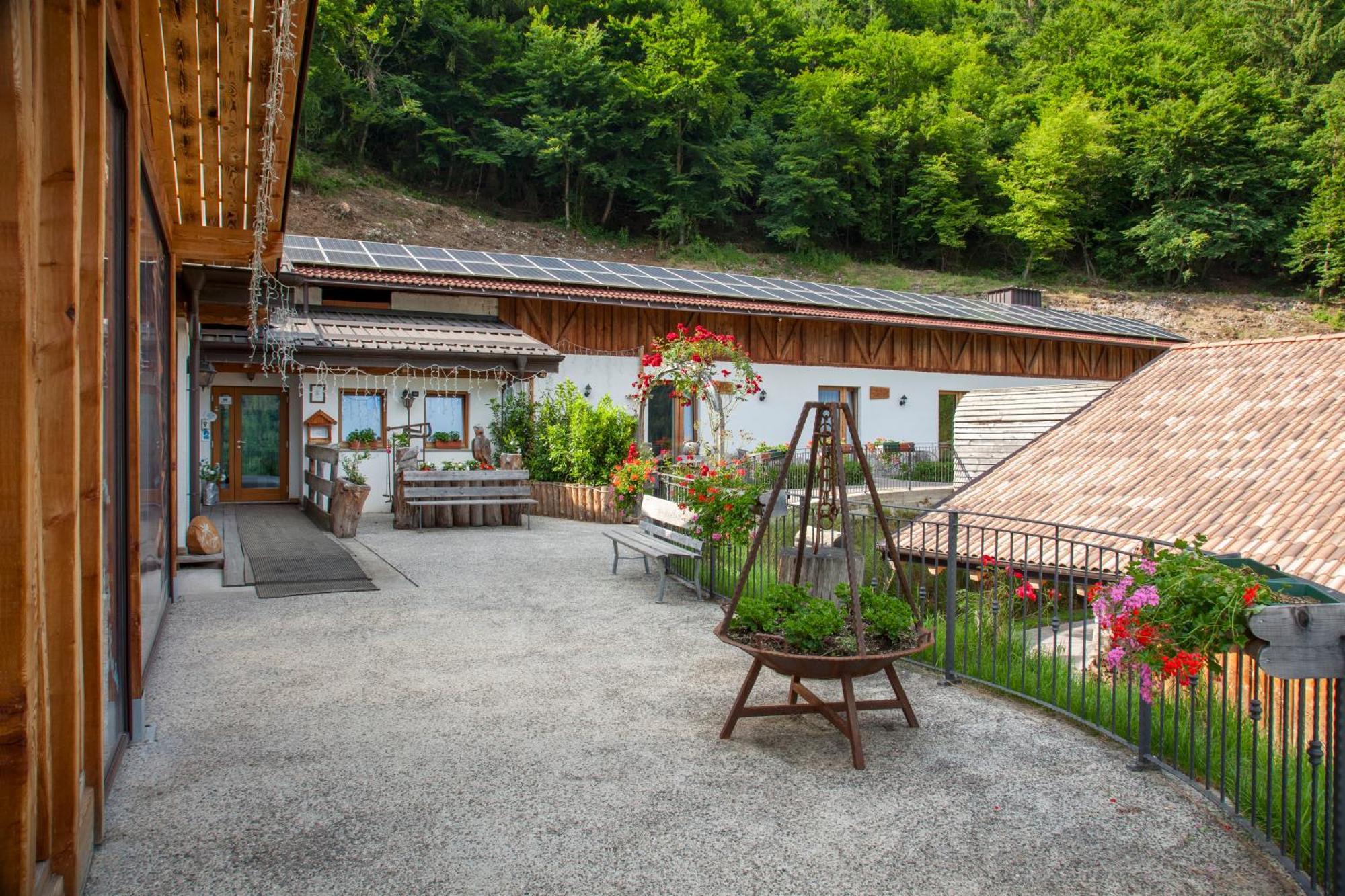 Agritur La Dasa Bezzecca Esterno foto